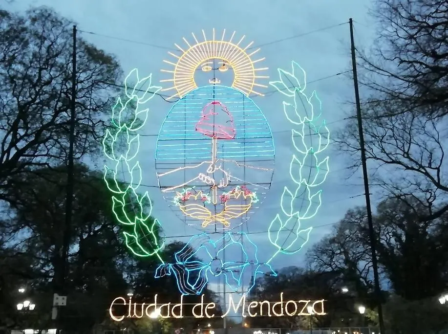 Apartamento PETIT RIVADAVIA en el corazón de Mendoza Argentina