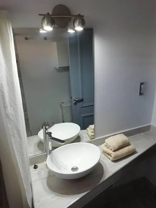Apartamento PETIT RIVADAVIA en el corazón de Mendoza