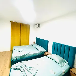 2, Apartamento Tirana
